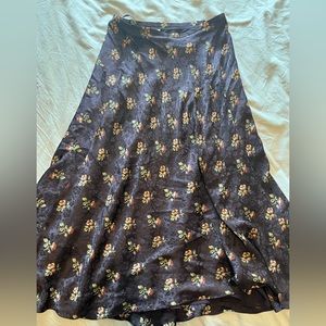 Jones New York silk skirt